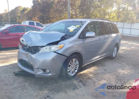 2011 Toyota Sienna Xle V6 z USA, uszkodzony, nr VIN 5TDYK3DC2BS074975
